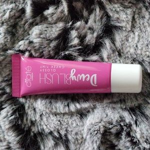 ✰ Ciate | Dewy Blush.